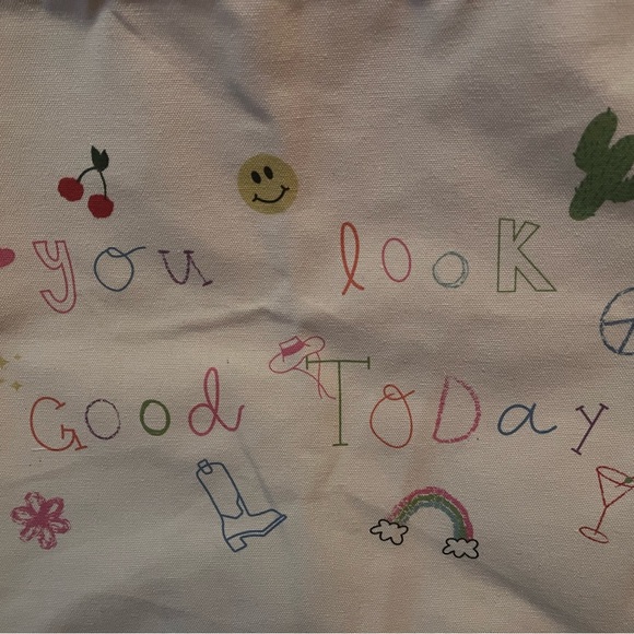 Tote Bag NWT - Picture 2 of 3